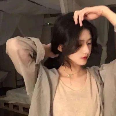 河畔的朔子